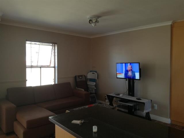 To Let 3 Bedroom Property for Rent in Table View Western Cape